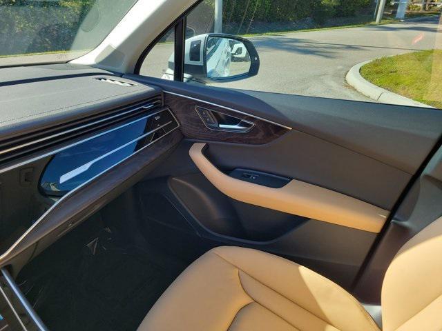 new 2026 Audi Q7 car, priced at $67,410