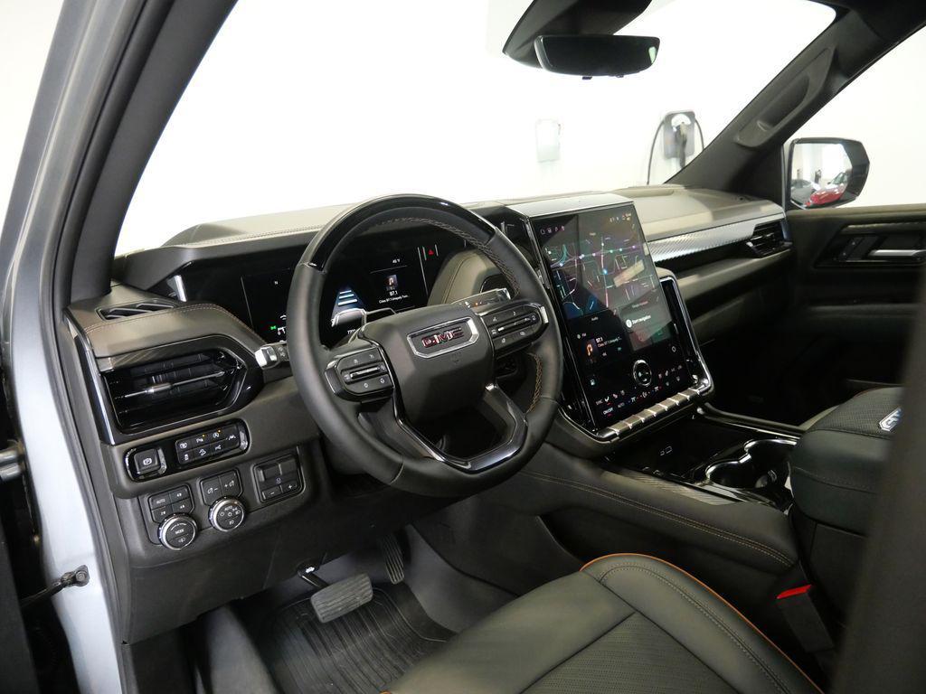 used 2025 GMC Yukon car, priced at $79,600