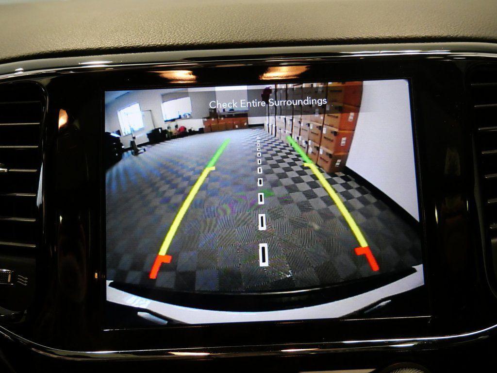 used 2021 Jeep Grand Cherokee car, priced at $19,595