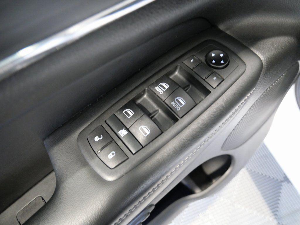 used 2021 Jeep Grand Cherokee car, priced at $19,595