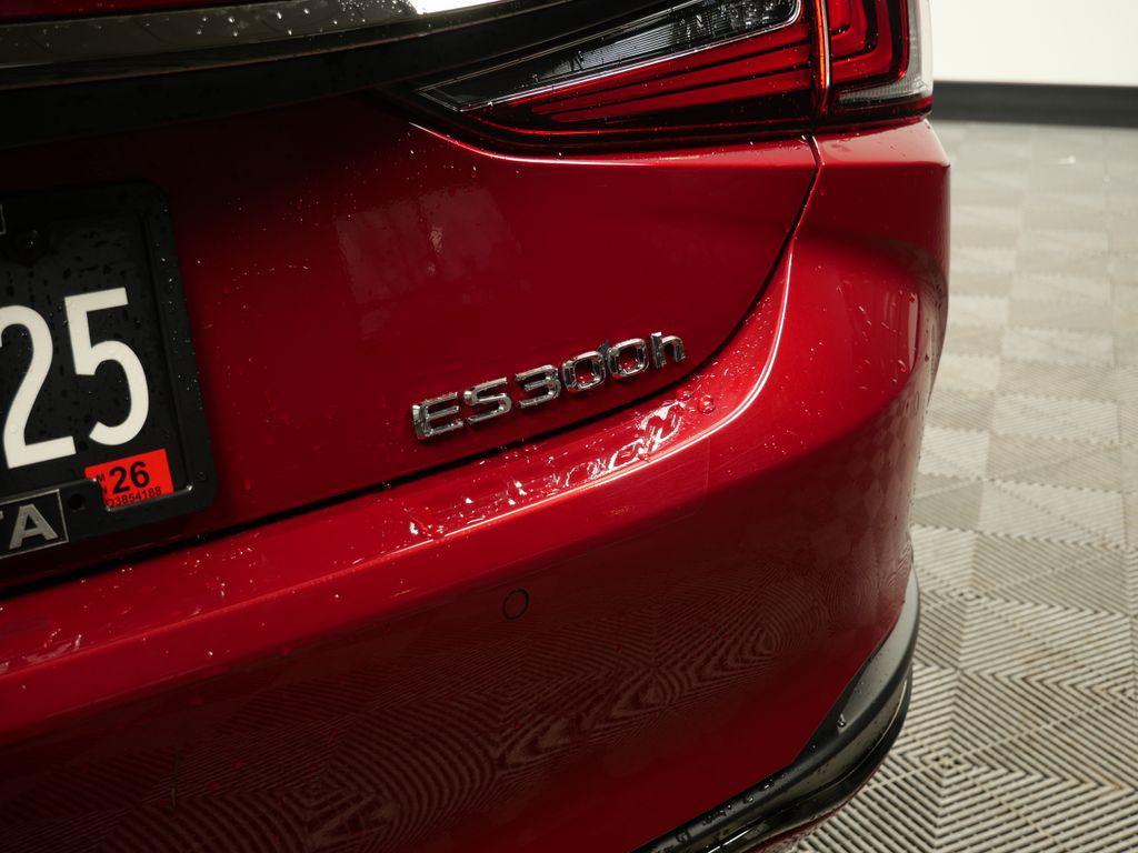 used 2025 Lexus ES 300h car, priced at $44,350