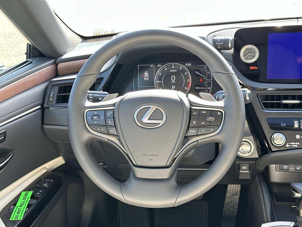 new 2025 Lexus ES 350 car, priced at $47,950