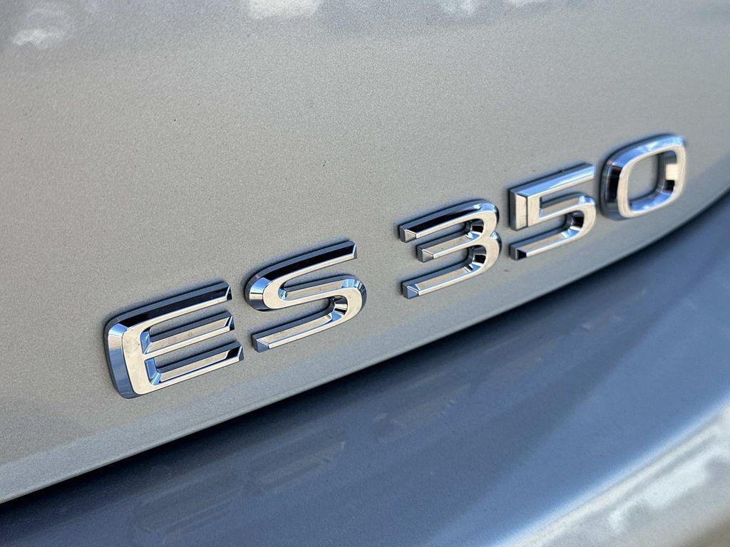 new 2025 Lexus ES 350 car, priced at $47,950