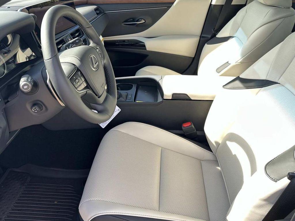 new 2025 Lexus ES 350 car, priced at $47,950