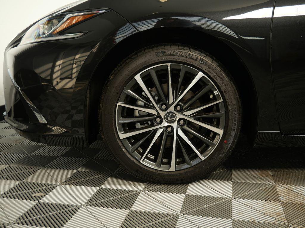 used 2025 Lexus ES 350 car, priced at $44,998
