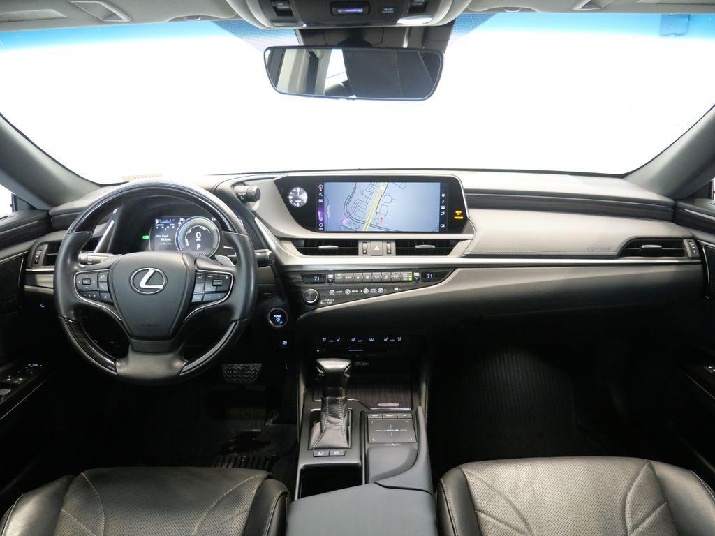 used 2020 Lexus ES 300h car, priced at $29,789