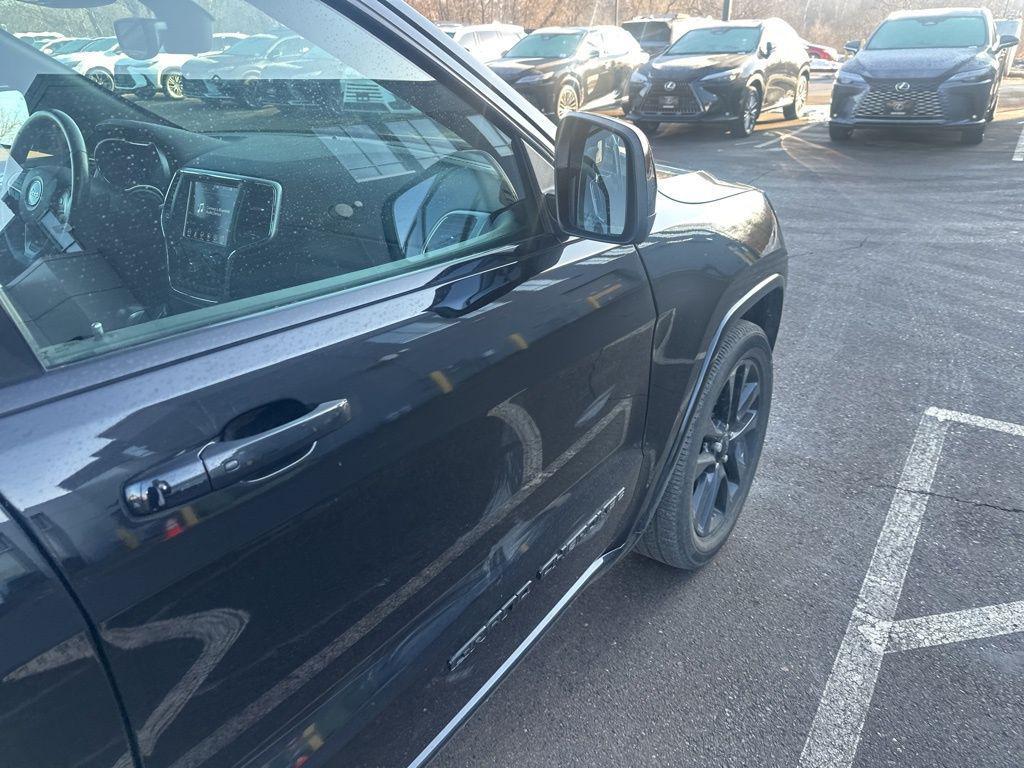 used 2018 Jeep Grand Cherokee car, priced at $18,987