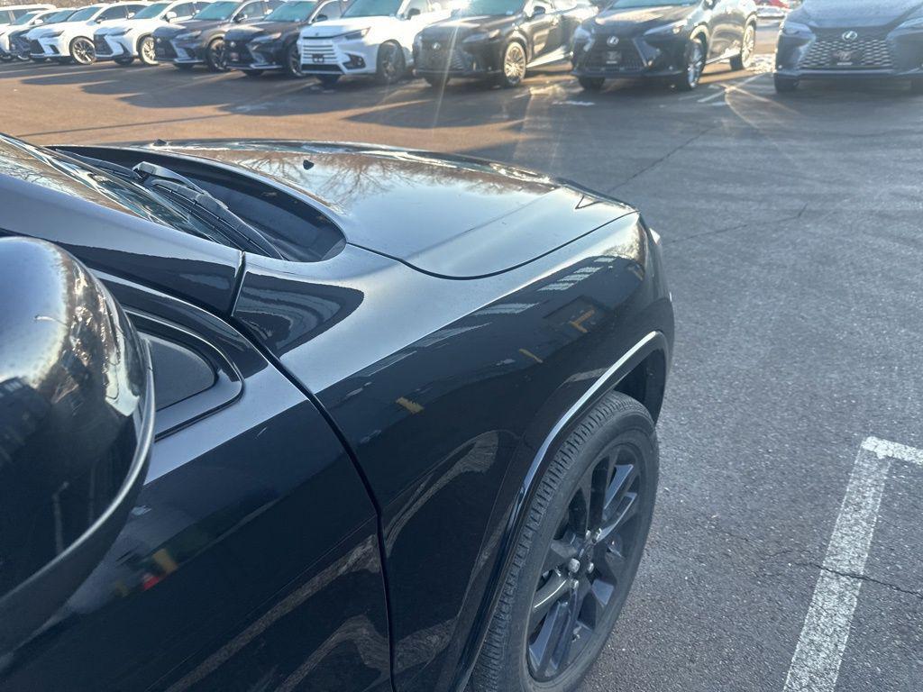 used 2018 Jeep Grand Cherokee car, priced at $18,987