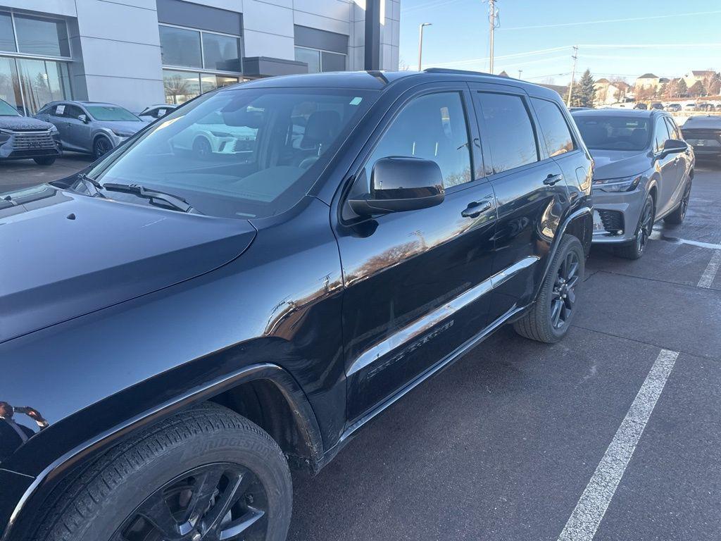 used 2018 Jeep Grand Cherokee car, priced at $18,987