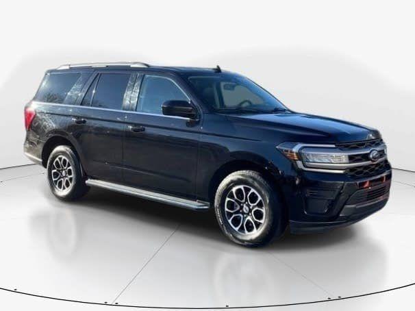 used 2022 Ford Expedition car, priced at $30,900