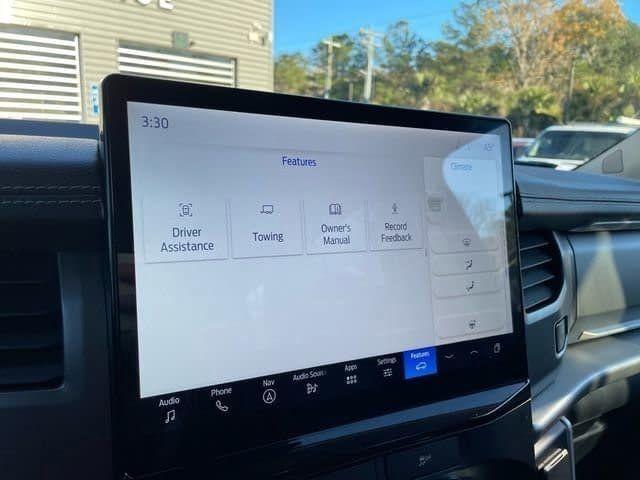 used 2022 Ford Expedition car, priced at $30,900