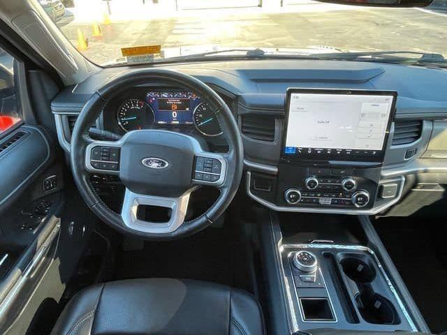 used 2022 Ford Expedition car, priced at $30,900