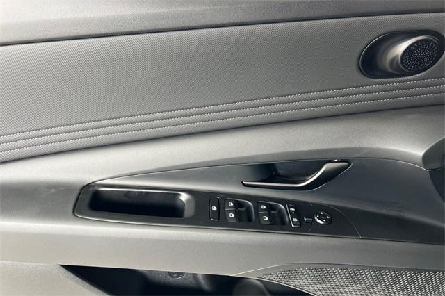 new 2025 Hyundai ELANTRA HEV car, priced at $22,915