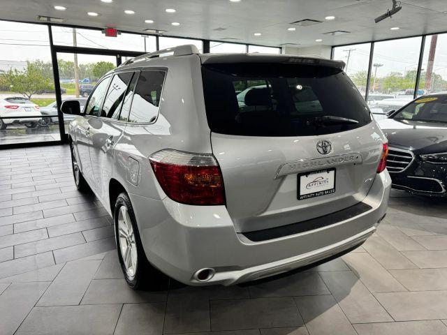 used 2010 Toyota Highlander car, priced at $14,995