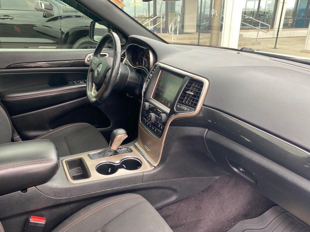 used 2016 Jeep Grand Cherokee car, priced at $13,999