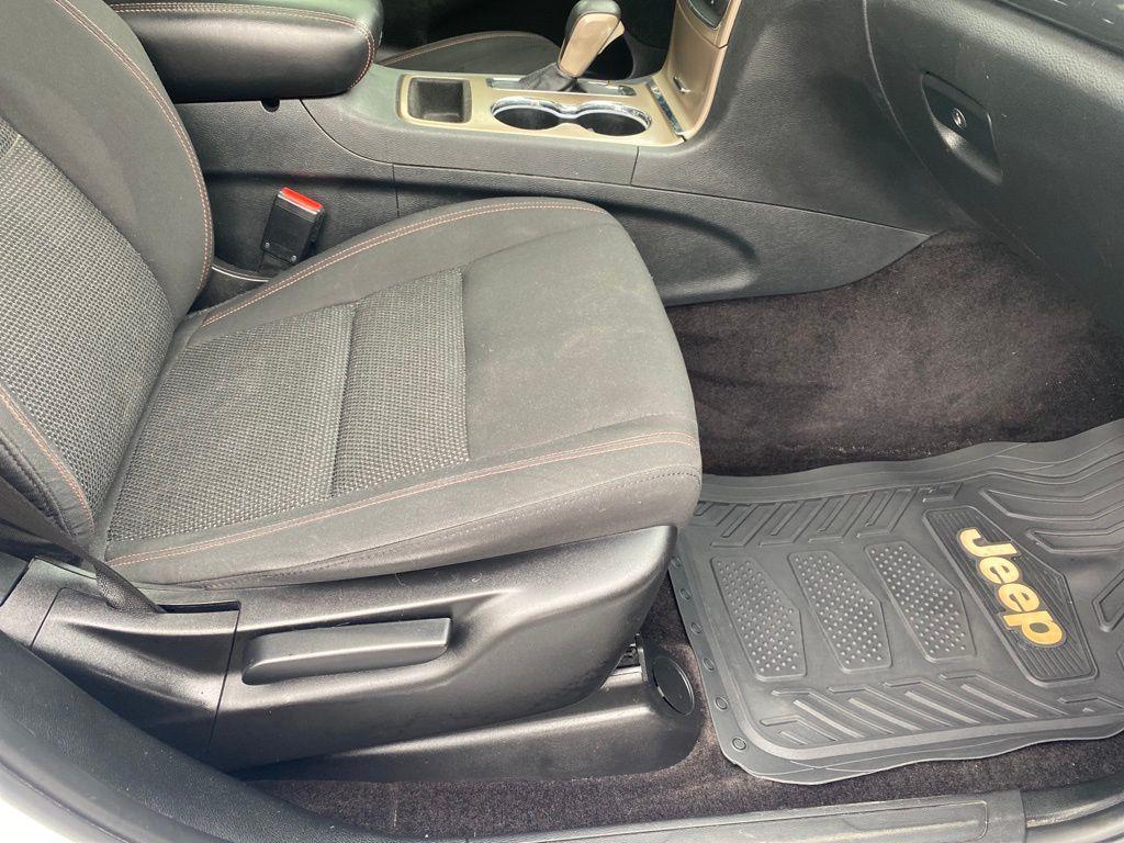 used 2016 Jeep Grand Cherokee car, priced at $13,999