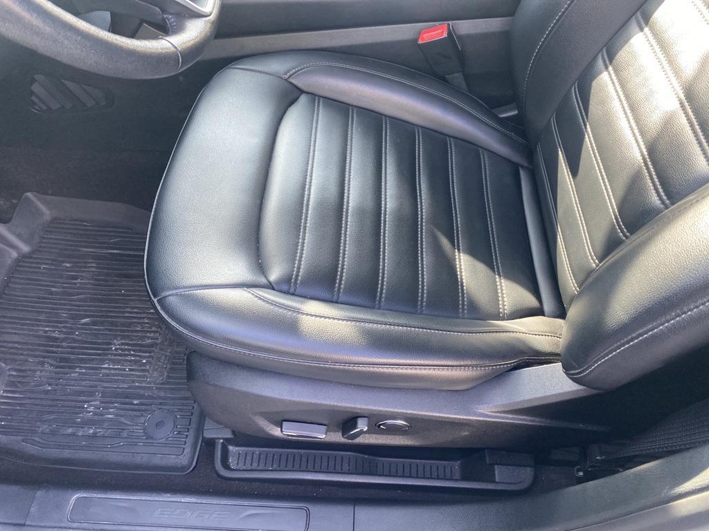 used 2019 Ford Edge car, priced at $14,198