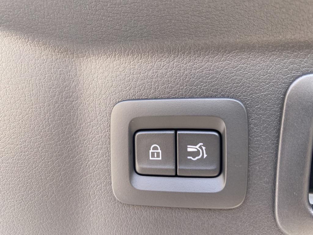 new 2026 Mazda CX-70 car, priced at $50,460