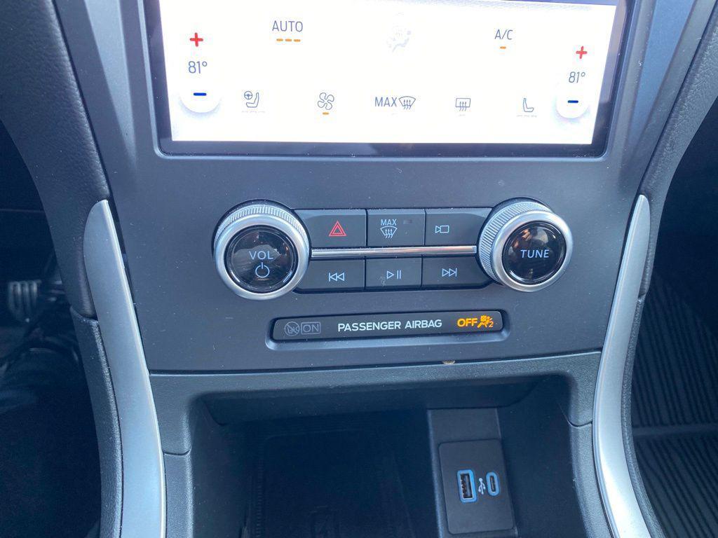 used 2024 Ford Edge car, priced at $29,744