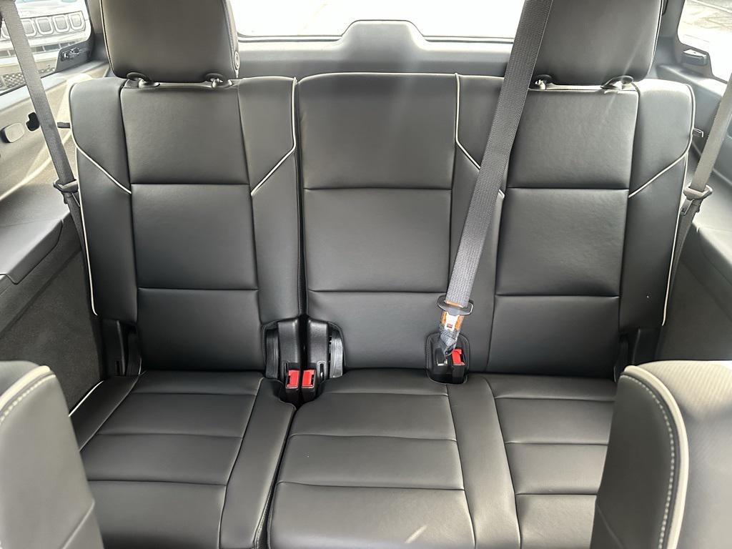 used 2024 Cadillac Escalade ESV car, priced at $87,399