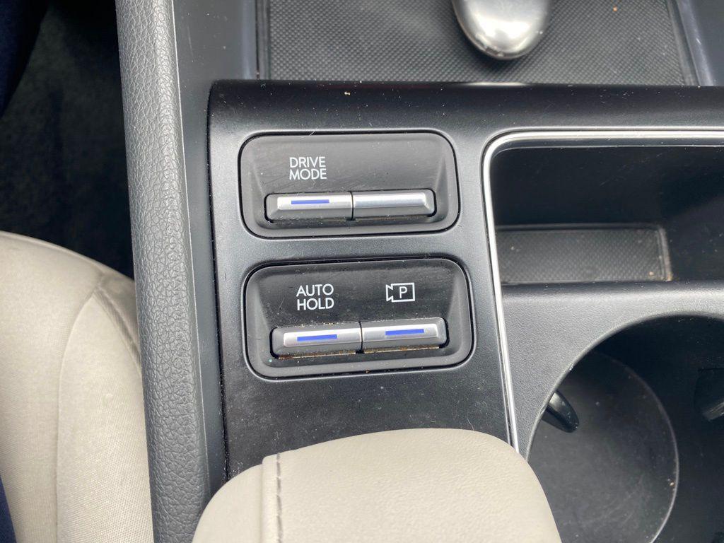 used 2025 Hyundai Sonata car, priced at $22,982