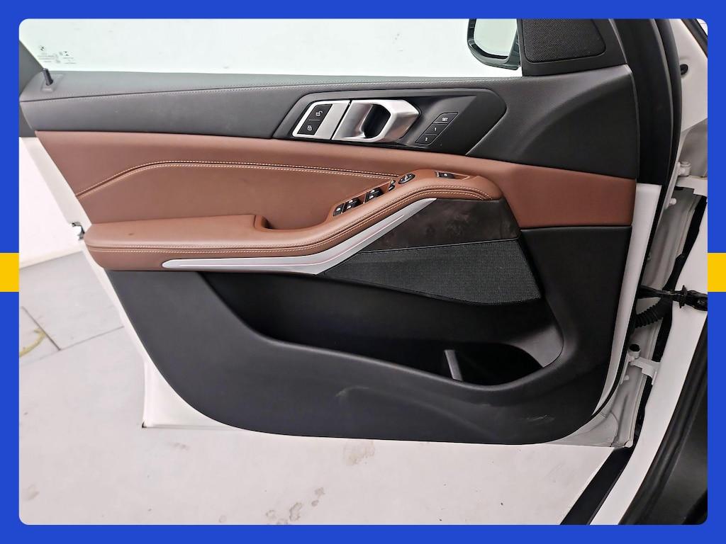 BMW X5 view 15