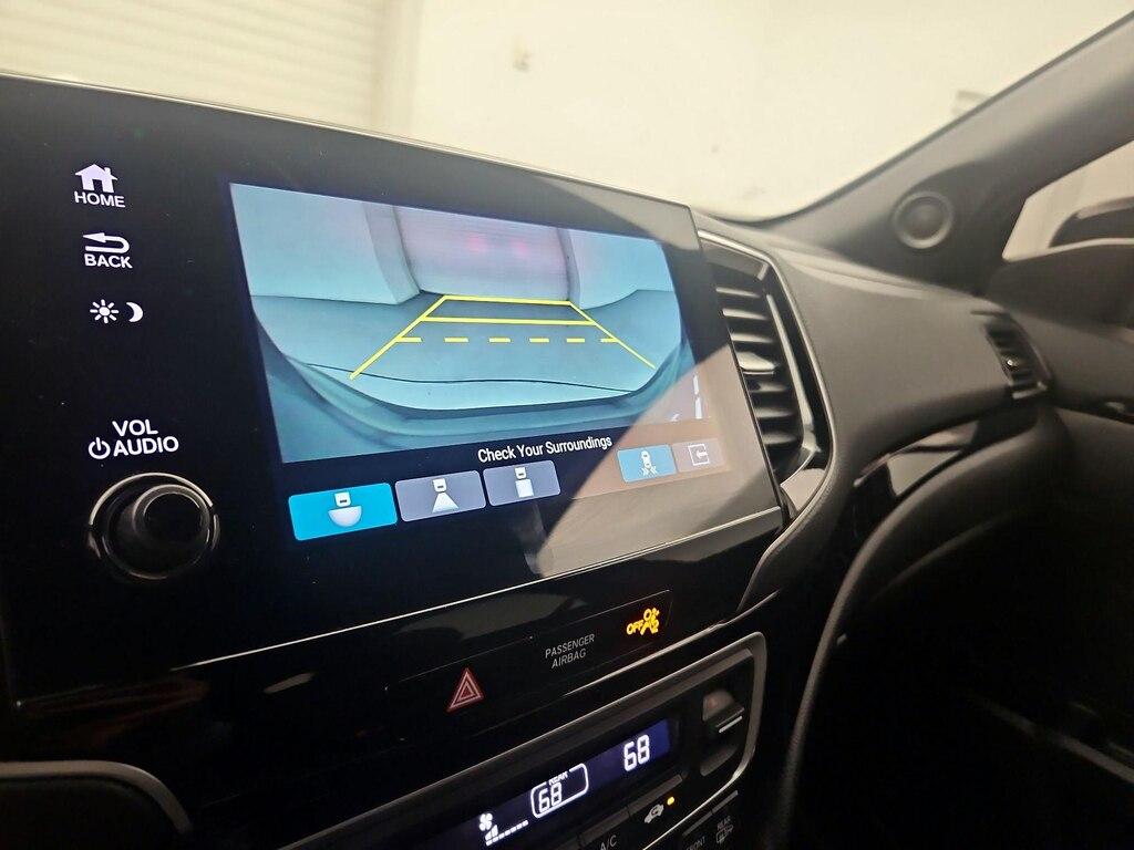 used 2022 Honda Pilot car, priced at $33,998