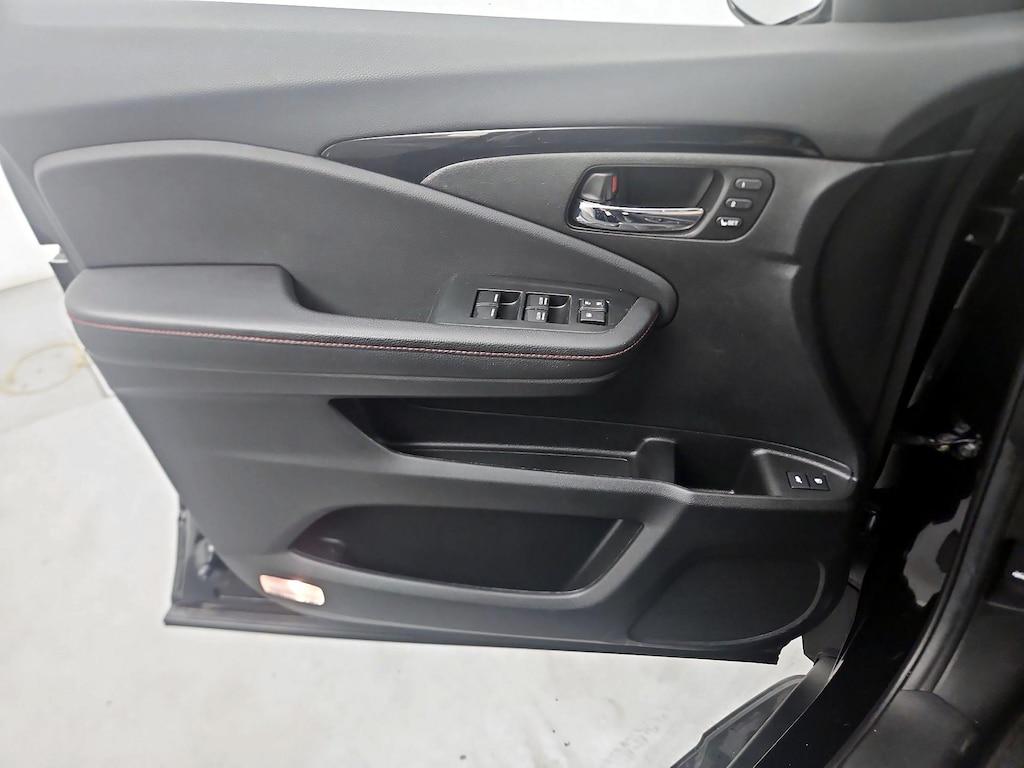 used 2022 Honda Pilot car, priced at $33,998