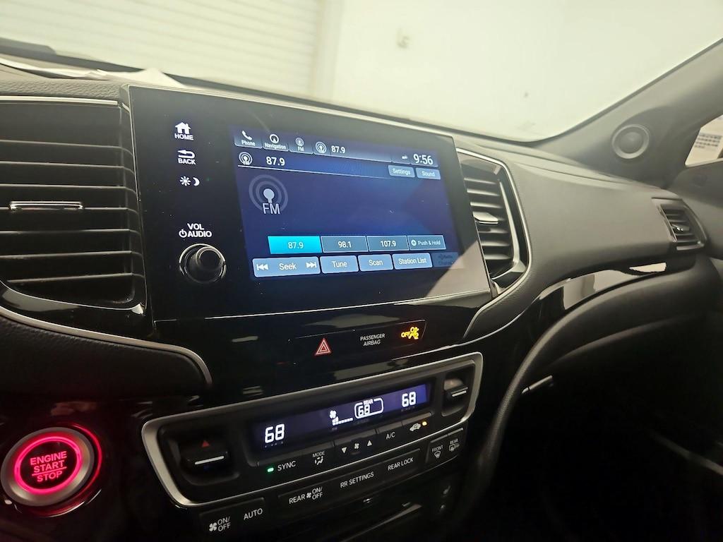 used 2022 Honda Pilot car, priced at $33,998