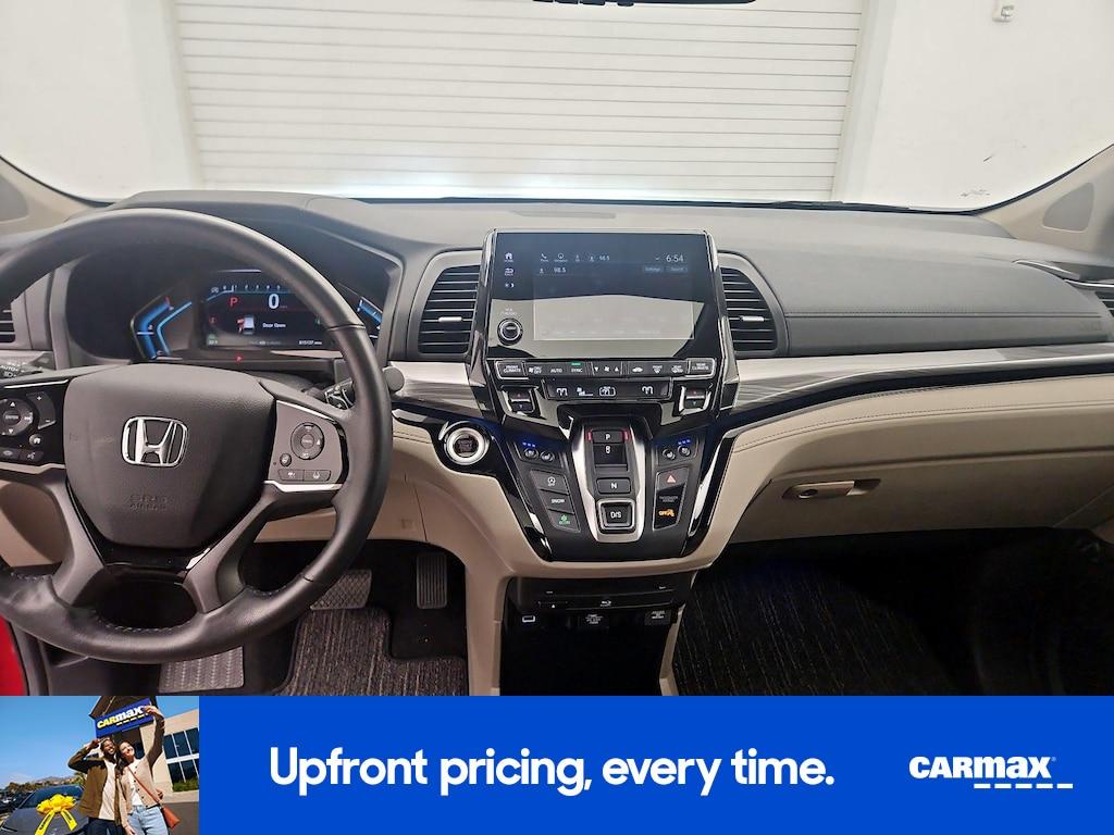 used 2024 Honda Odyssey car, priced at $44,998