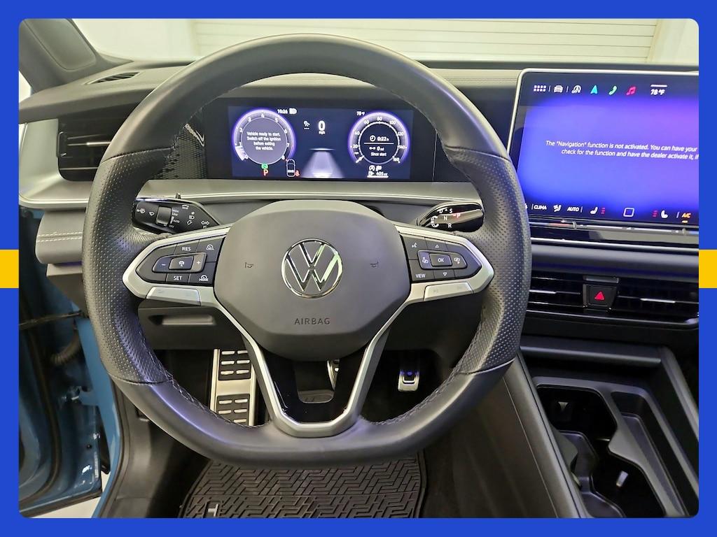 used 2025 Volkswagen Tiguan car, priced at $33,998