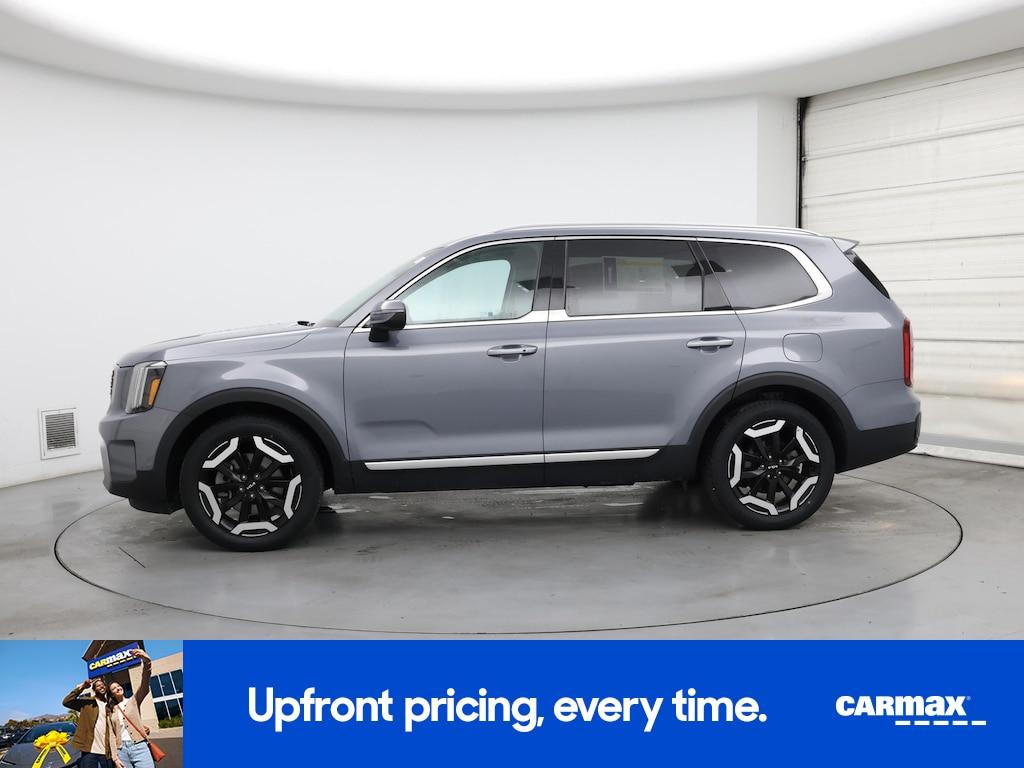 used 2023 Kia Telluride car, priced at $32,998