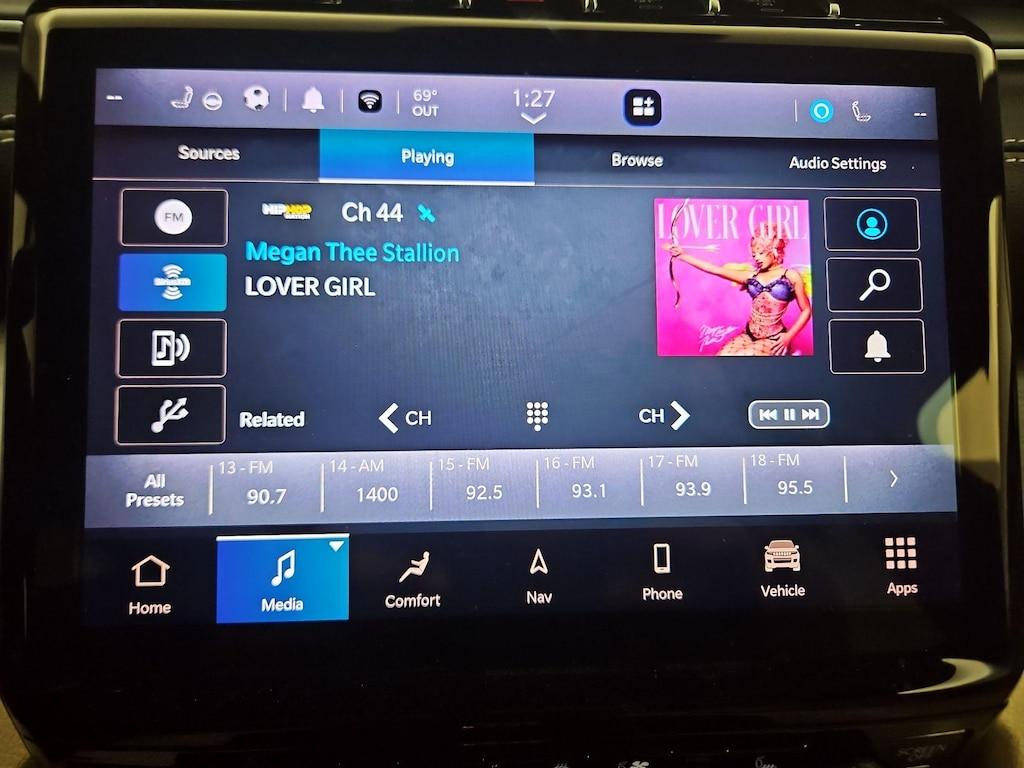 used 2023 Jeep Grand Cherokee car, priced at $35,998