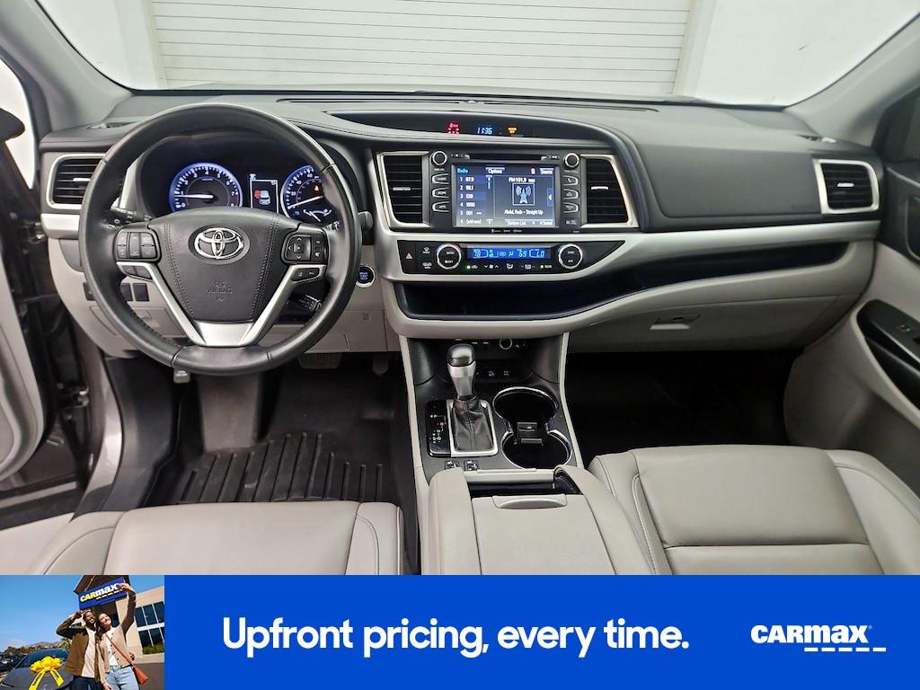 used 2019 Toyota Highlander car, priced at $26,998