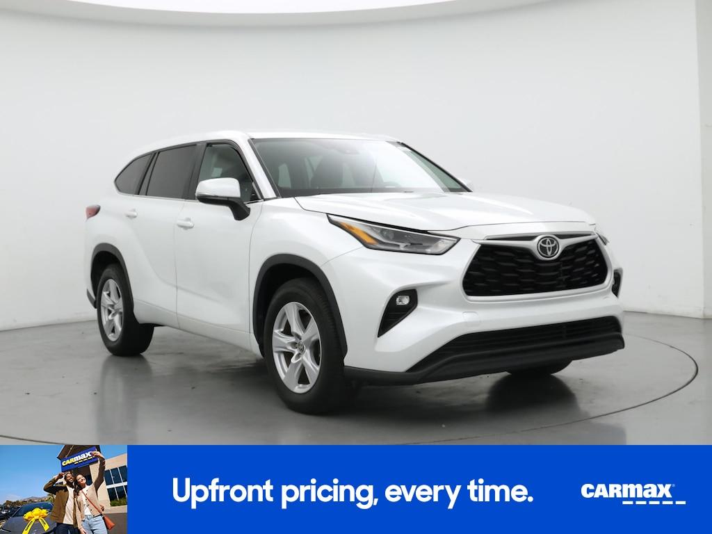 used 2023 Toyota Highlander car, priced at $27,998