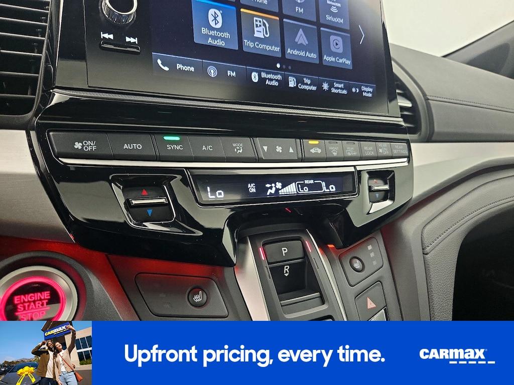 used 2025 Honda Odyssey car, priced at $37,998