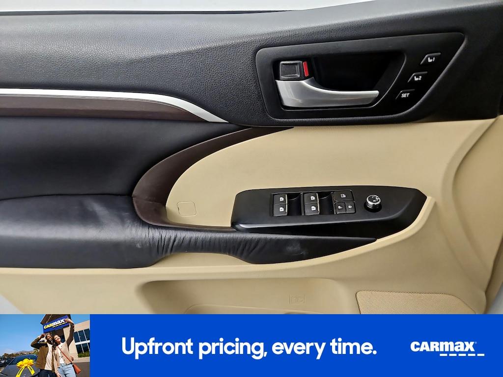 used 2016 Toyota Highlander car, priced at $19,998