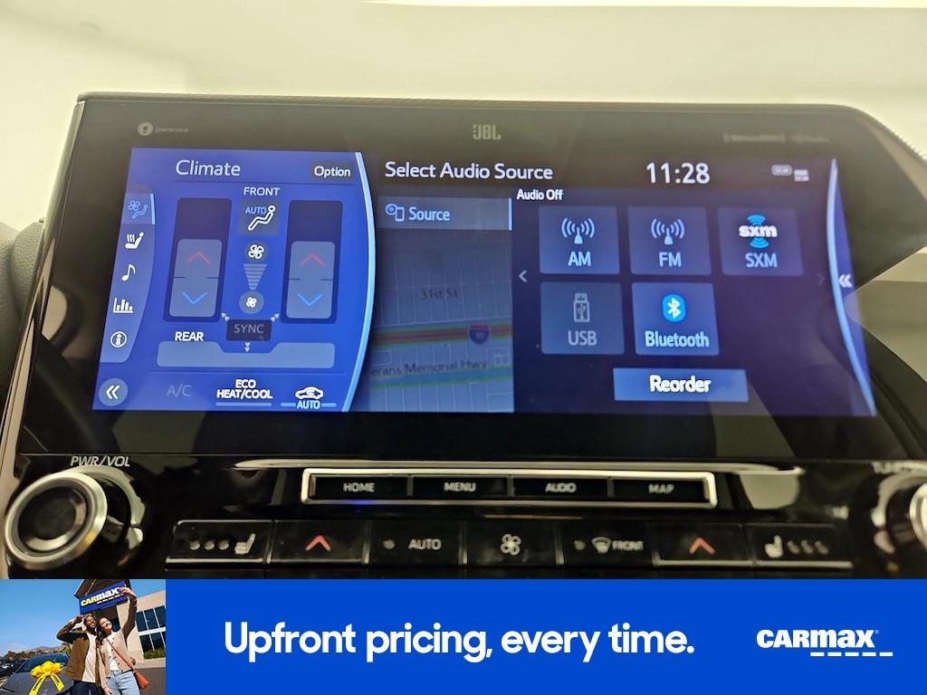 used 2021 Toyota Highlander Hybrid car, priced at $31,998