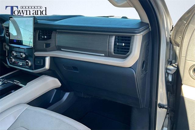 used 2022 Ford Expedition car, priced at $37,654