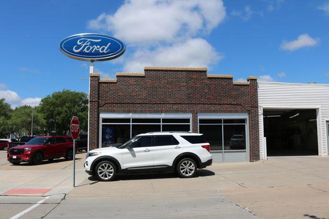 used 2023 Ford Explorer car, priced at $39,998