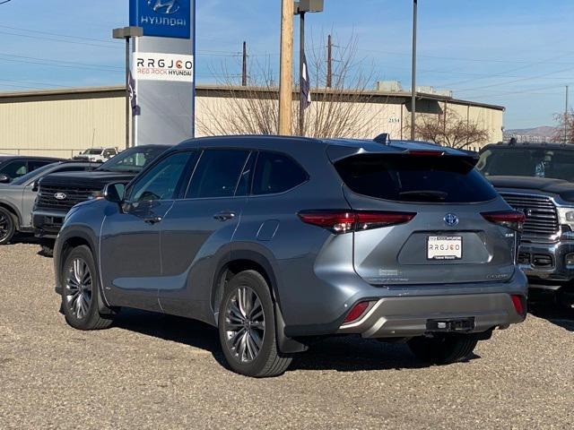 used 2022 Toyota Highlander Hybrid car, priced at $42,971