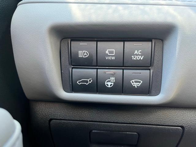 used 2022 Toyota Highlander Hybrid car, priced at $42,971