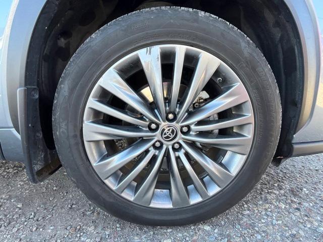 used 2022 Toyota Highlander Hybrid car, priced at $42,971
