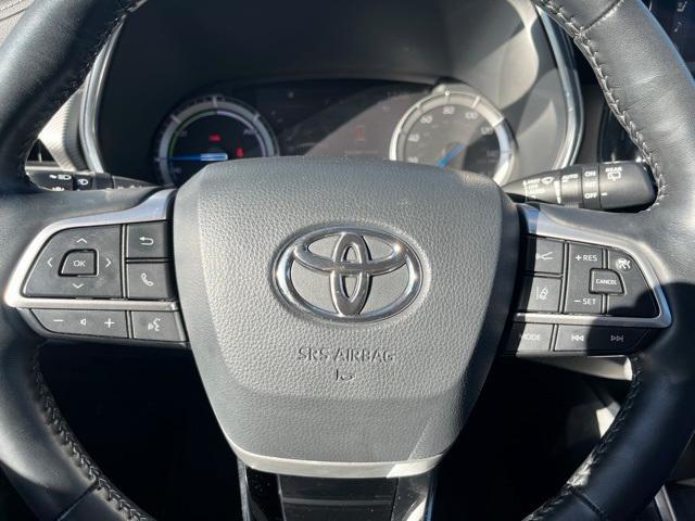 used 2022 Toyota Highlander Hybrid car, priced at $42,971