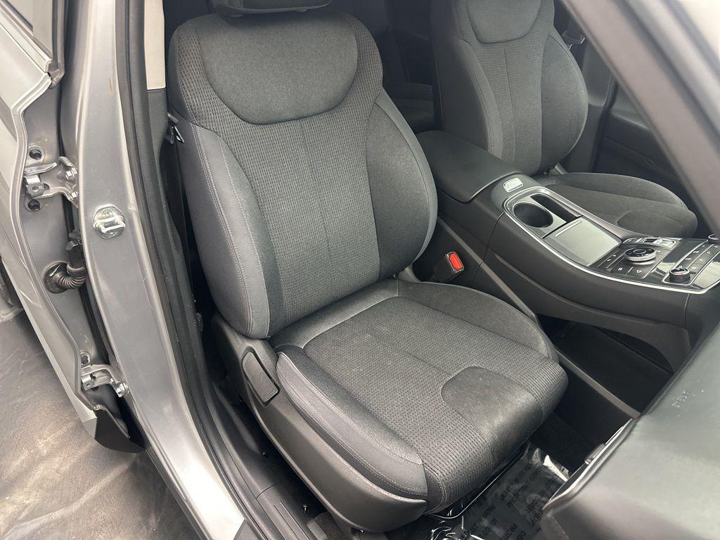 used 2022 Hyundai Santa Fe car, priced at $17,995