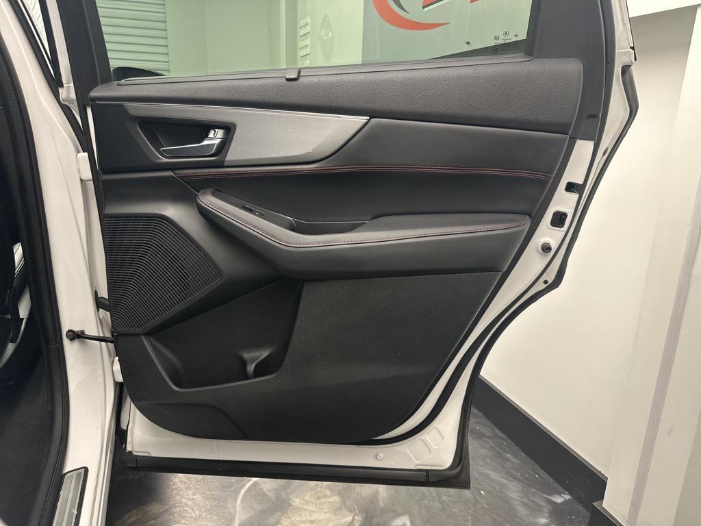 used 2023 Acura MDX car, priced at $33,990