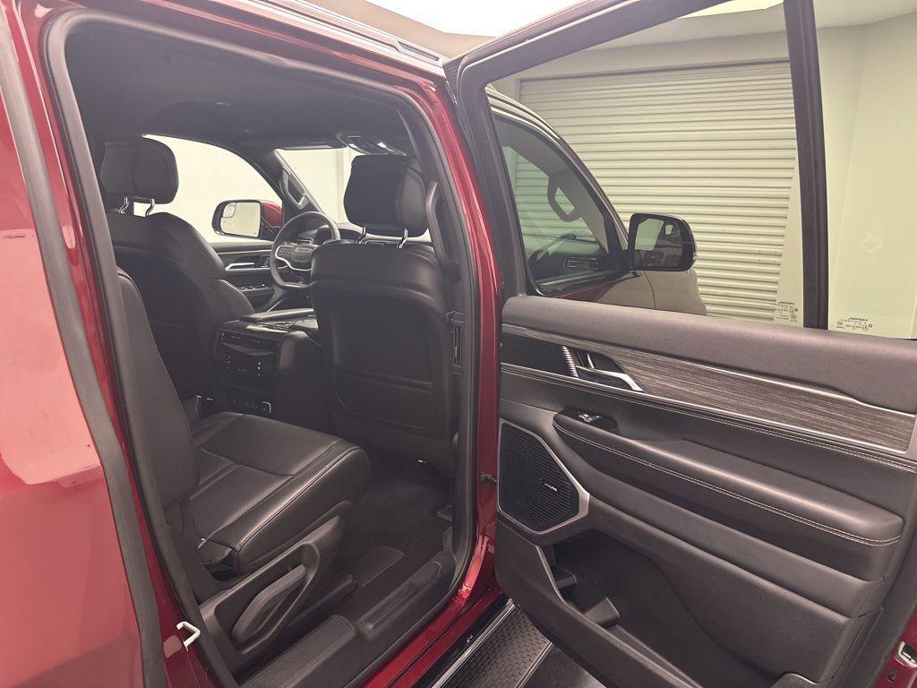 used 2022 Jeep Wagoneer car, priced at $34,895