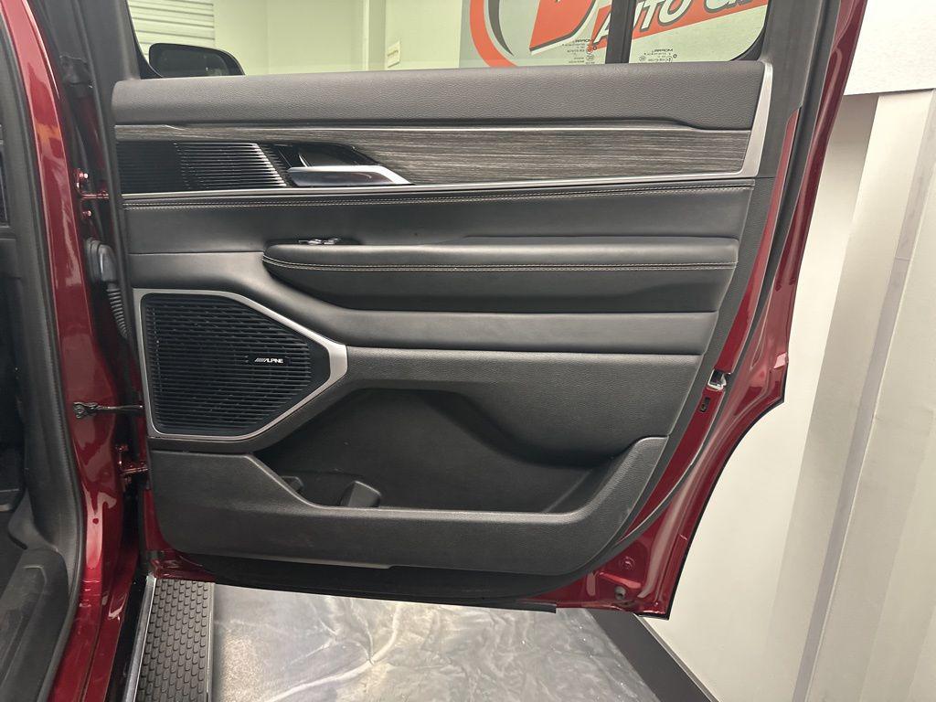 used 2022 Jeep Wagoneer car, priced at $34,895