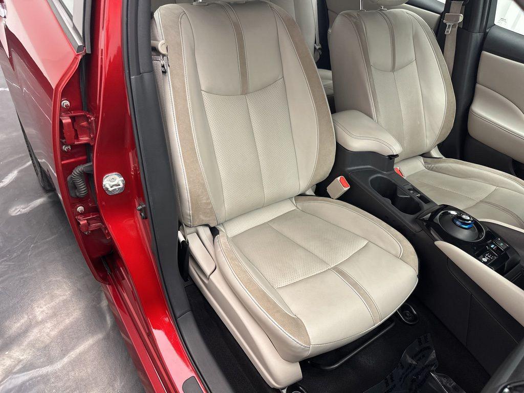 used 2018 Nissan Leaf car, priced at $7,993