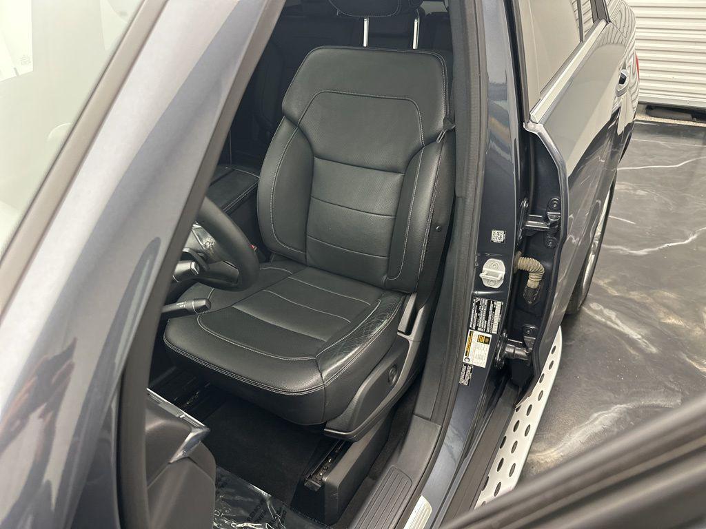 used 2015 Mercedes-Benz M-Class car, priced at $11,987